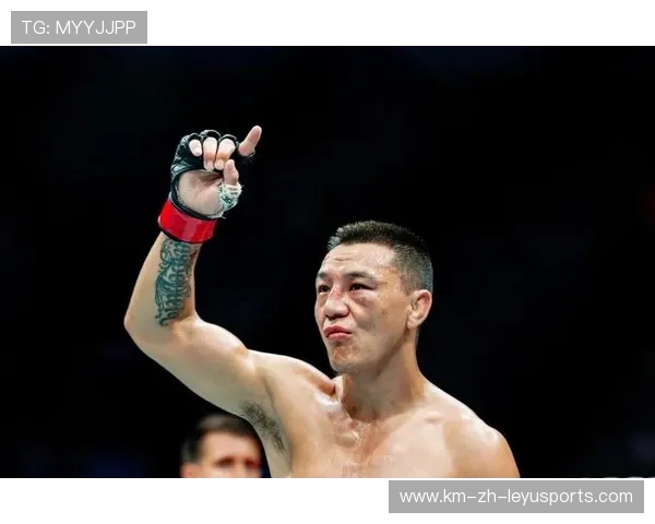 UFC 选手赛后吃披萨庆祝被拍