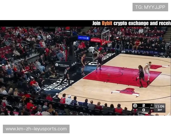 小波特底线突破空切得手，篮网攻势如潮